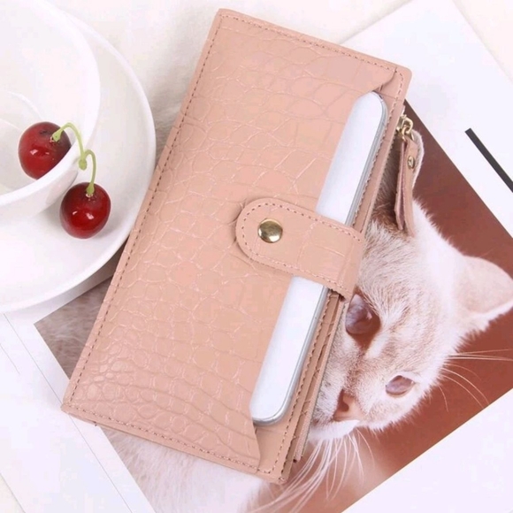 Longwallets. - Picture 1 of 1